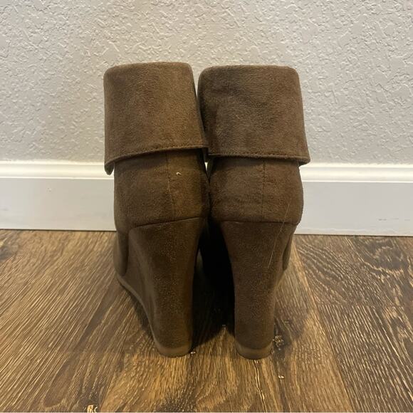 MOSSIMO SUPPLY CO Taupe Faux Suede Lace Up Booties Sz 10 - Picture 5 of 7